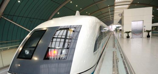 Hur använder man Shanghais tunnelbana och hur mycket kostar det?